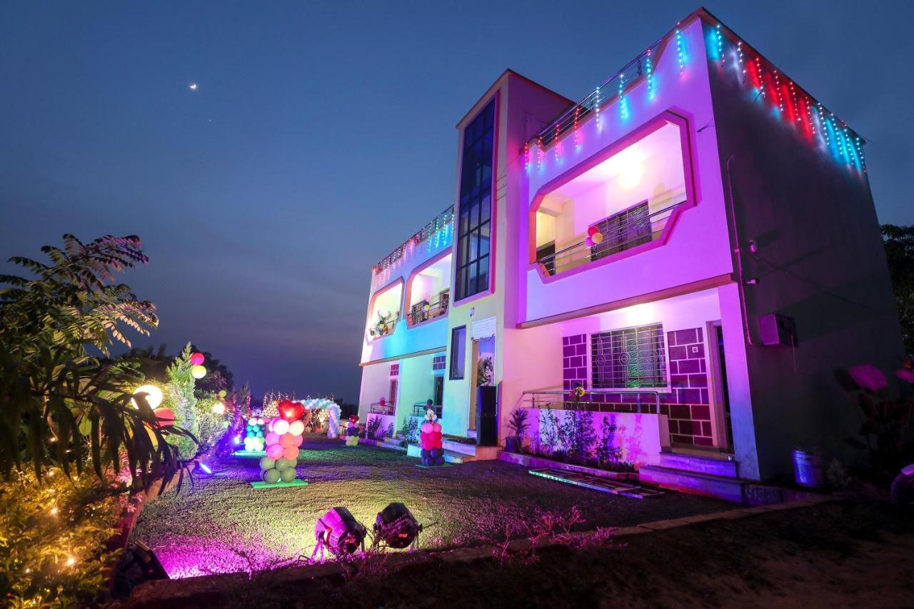 Anand Valley Hotel Panhala Exterior photo